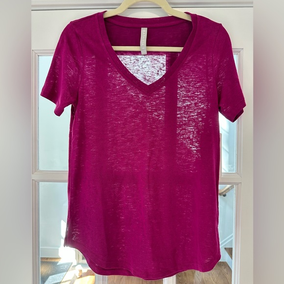 NWT Athleta purple tee size xs - Picture 1 of 5